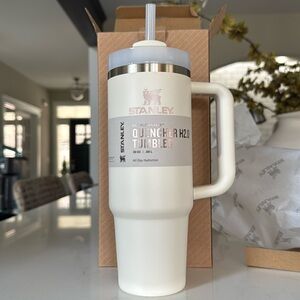 Stanley Quencher H2.0 Tumbler 30oz NEW